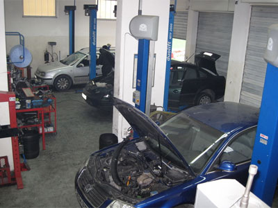 AUTO CENTER AS+ Mechanics Belgrade - Photo 4