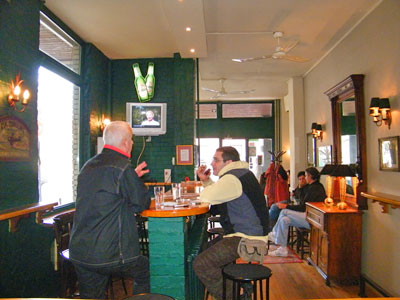 CAFFE DIVAN Bars and night-clubs Belgrade - Photo 6
