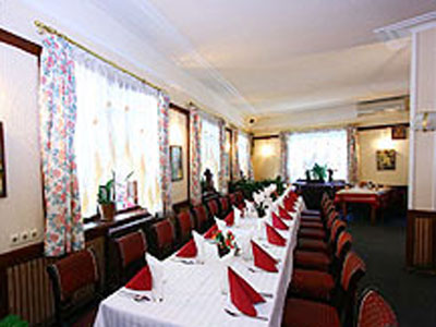 DOMESTIC CUISINE RESTAURANT ROJAL Restaurants Belgrade - Photo 2