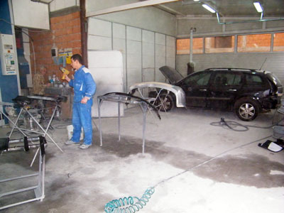 AUTO CENTER MODENA COLOR Car-body mechanics Belgrade - Photo 3