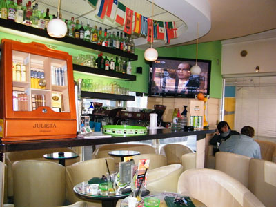 MAX CAFFE Bars and night-clubs Belgrade - Photo 5