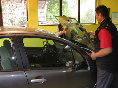 CAR SERVICE BEO GLASS NOVUS Car-body mechanics Belgrade - Photo 5