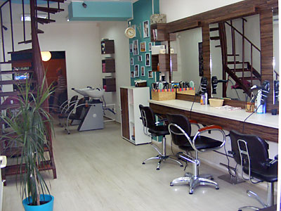 FINALLY IN BEAUTY STUDIO Hairdressers Belgrade - Photo 1