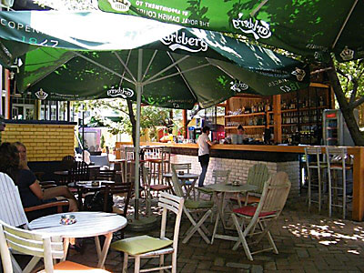 CAFFE GALERIJA PRICA Bars and night-clubs Belgrade - Photo 2