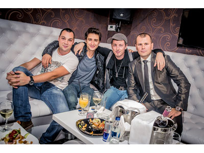 BAR RESTAURANTS DASH'S Bars and night-clubs Belgrade - Photo 9