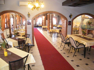 CAFE RESTORAN PIAZZA PALERMO Restorani Beograd - Slika 6