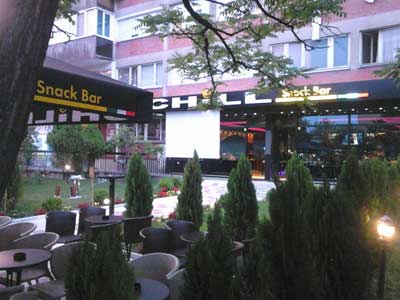 CHILL SNACK BAR Bars and night-clubs Belgrade - Photo 2