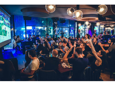 SQUARE FIVE RESTAURANT AND SPORTS PUB Pubs Belgrade - Photo 7