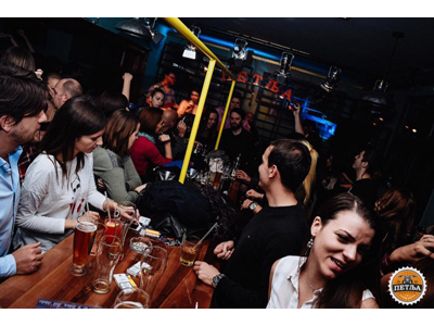 BAR PETLJA Pubs Belgrade - Photo 6