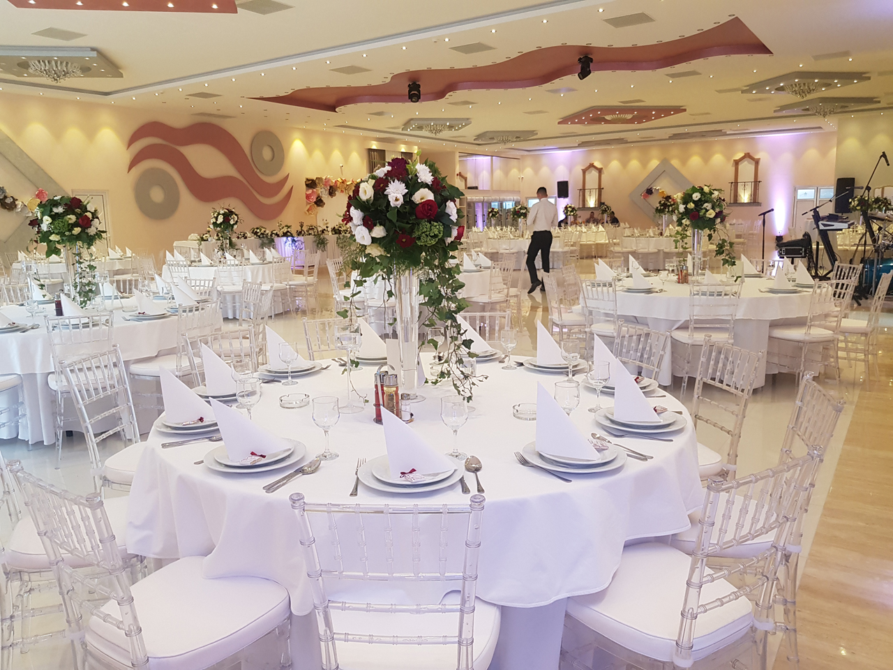 RESTAURANT MALI VIKEND Restaurants for weddings, celebrations Belgrade - Photo 3