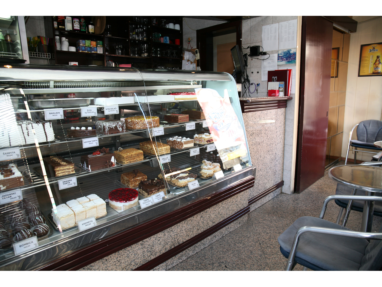 CAFFE CONFECTIONERY ROBOT Pastry shops Belgrade - Photo 2