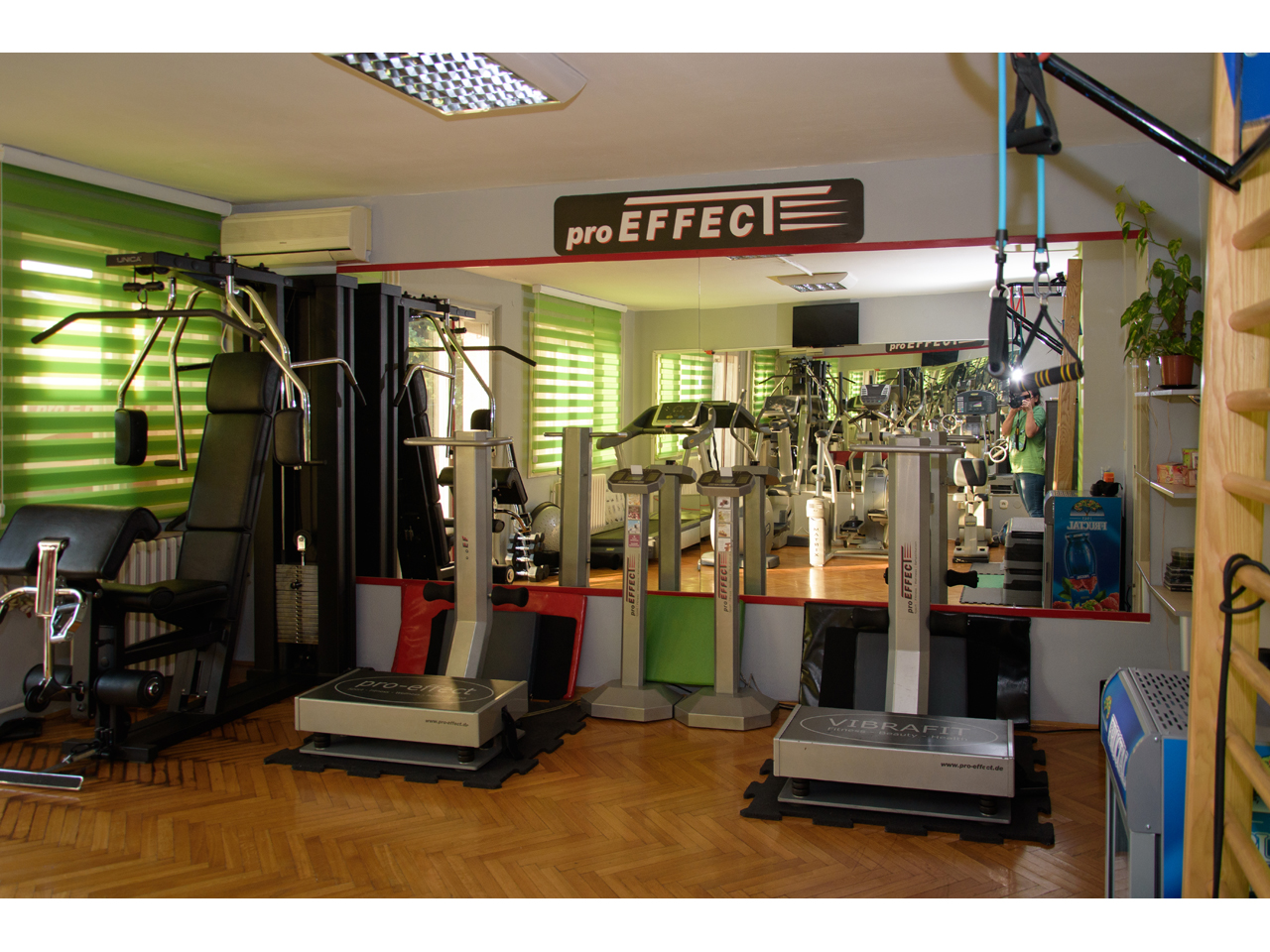 FITNESS STUDIO PROEFFECT Gyms, fitness Belgrade - Photo 1