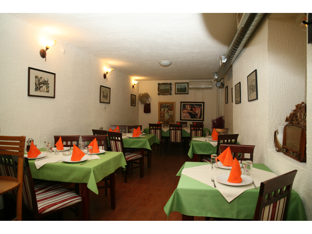 KAFANA MASTA Restaurants Belgrade - Photo 2