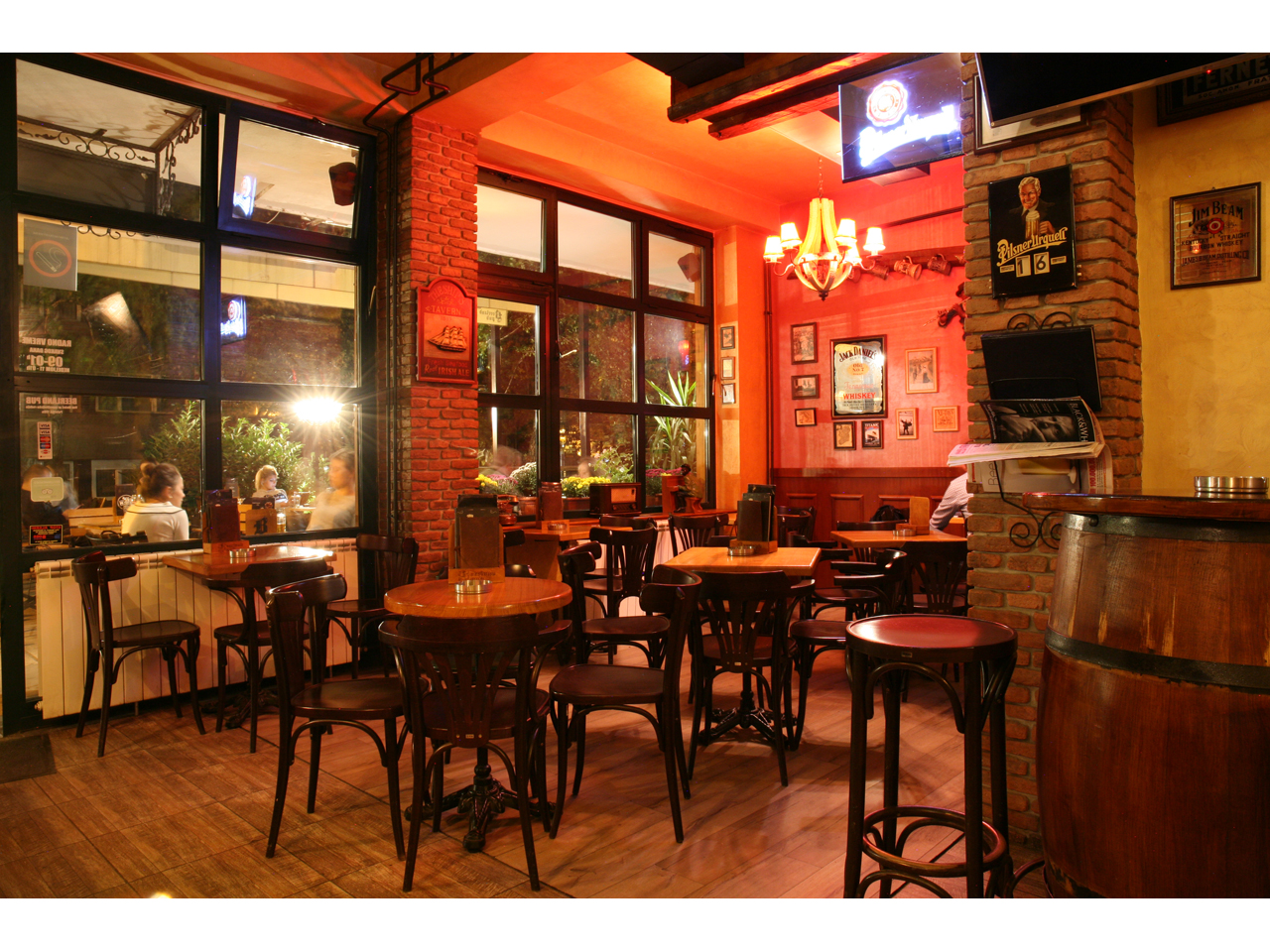 BEERLAND PUB Bars and night-clubs Belgrade - Photo 7