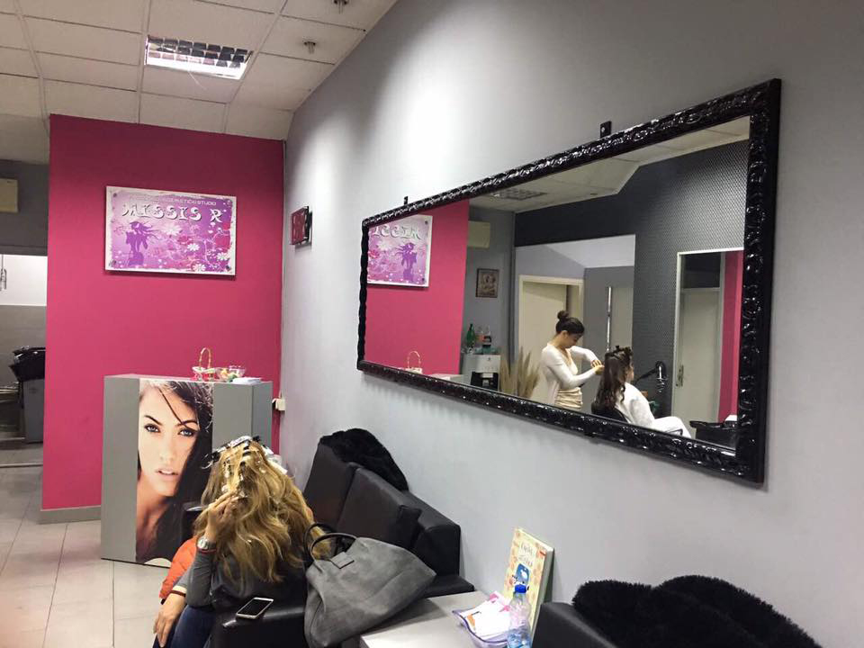 HAIR BEAUTY STUDIO MISSIS R Hairdressers Belgrade - Photo 2
