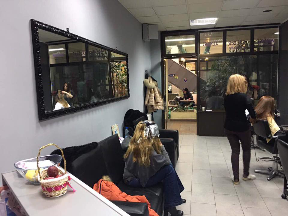 HAIR BEAUTY STUDIO MISSIS R Hairdressers Belgrade - Photo 3