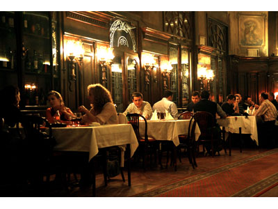 DVA JELENA Restaurants Belgrade - Photo 2