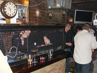 CAFFE BAR IDIOTT Bars and night-clubs Belgrade - Photo 3