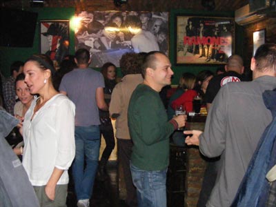 CAFFE BAR IDIOTT Bars and night-clubs Belgrade - Photo 6
