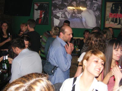 CAFFE BAR IDIOTT Bars and night-clubs Belgrade - Photo 9