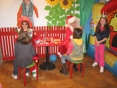 ČAROLIJA ROĐENDAONICA Proslava dečijih rođendana, rođendaonice Beograd