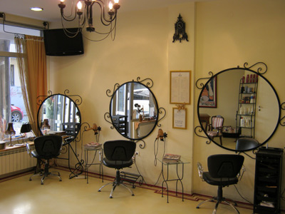 BEAUTY SALON HOT Hairdressers Belgrade - Photo 3