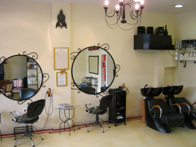 BEAUTY SALON HOT Hairdressers Belgrade - Photo 9