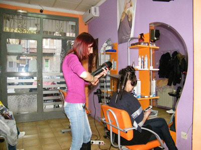 HAIR SALON ZLATNA GRIVA Hairdressers Belgrade - Photo 1