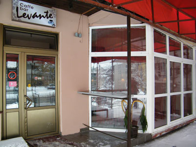 CAFE BAR LEVANTE Bars and night-clubs Belgrade - Photo 1