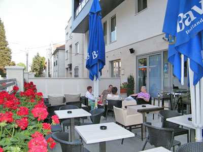 CAFFE RESTAURANT CANOE Restaurants Belgrade - Photo 3