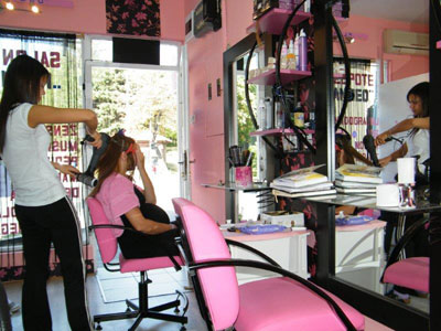 ANA PLAVI ANDJEO Hairdressers Belgrade - Photo 5