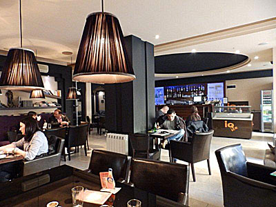 CAFE BAR IQ SPORT PLUS Bars and night-clubs Belgrade - Photo 4