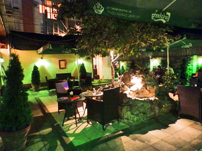 CROCE ROSSA CAFFE Bars and night-clubs Belgrade - Photo 3