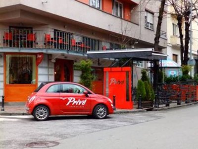 CAFFE RESTORAN PRIVE Restorani Beograd - Slika 1