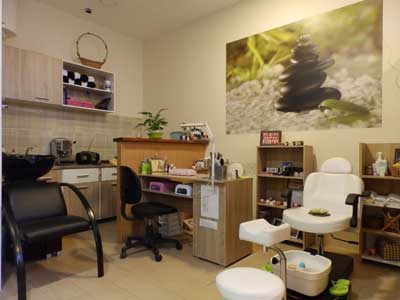 PETI ELEMENT BEAUTY SALON Manicures, pedicurists Belgrade - Photo 1