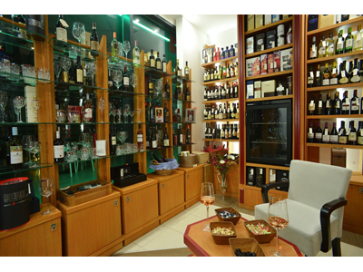 VIN DE BORDEAUX WINE SHOP Vineries, wine shops Belgrade - Photo 7