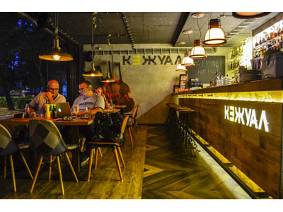 KEZUAL BAR Restaurants Belgrade - Photo 5