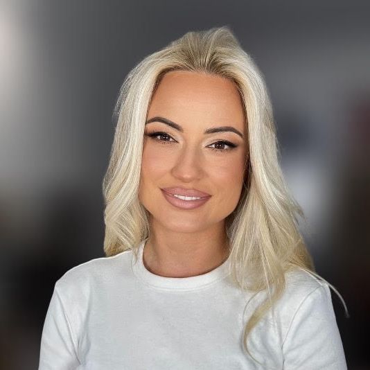 Kola Novaković CAFE & PIVNICA MIRBEER