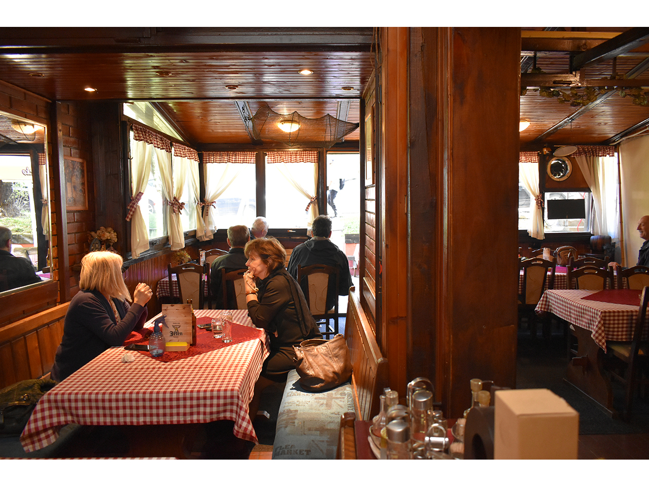 Slika 3 - KONOBA KOD DOKTORA Riblji restorani Beograd