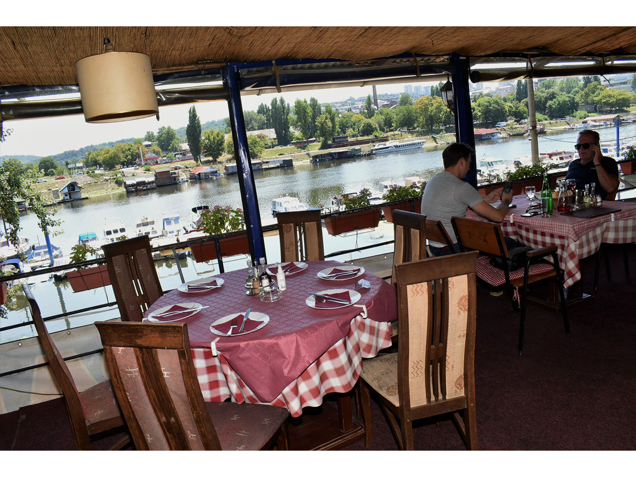Slika 3 - RESTORAN NAUTIČAR Riblji restorani Beograd