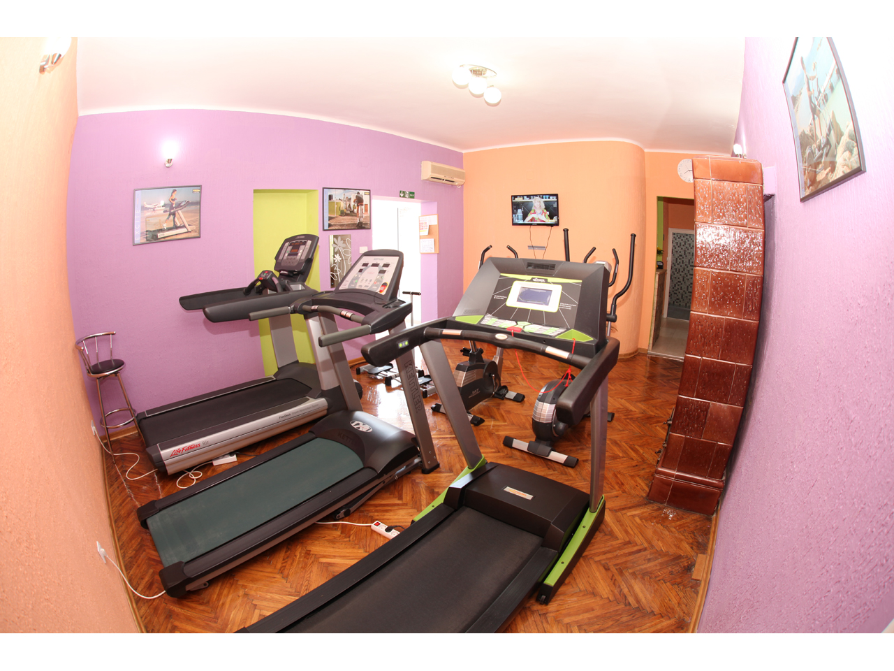 DYNAMIC PILATES&FITNESS Gyms, fitness Beograd