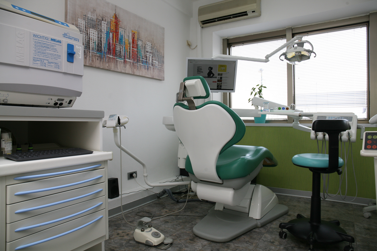 STOMATOLOSKA ORDINACIJA DR LAZAREVIC Dental surgery Belgrade - Photo 6