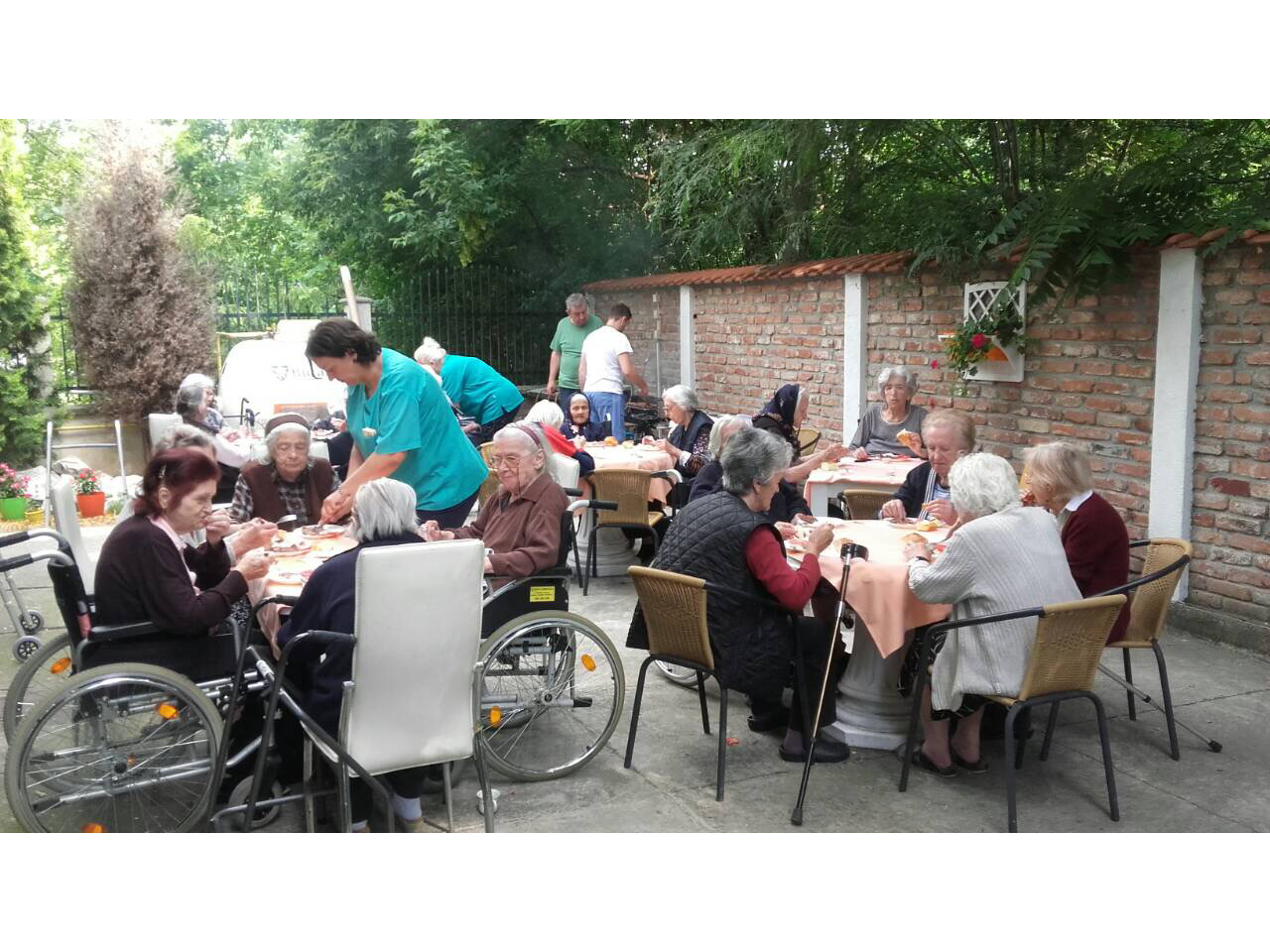 Photo 3 - HOME FOR OLD MOJA KUCA - BEZANIJSKA KOSA Day care center for older people Belgrade
