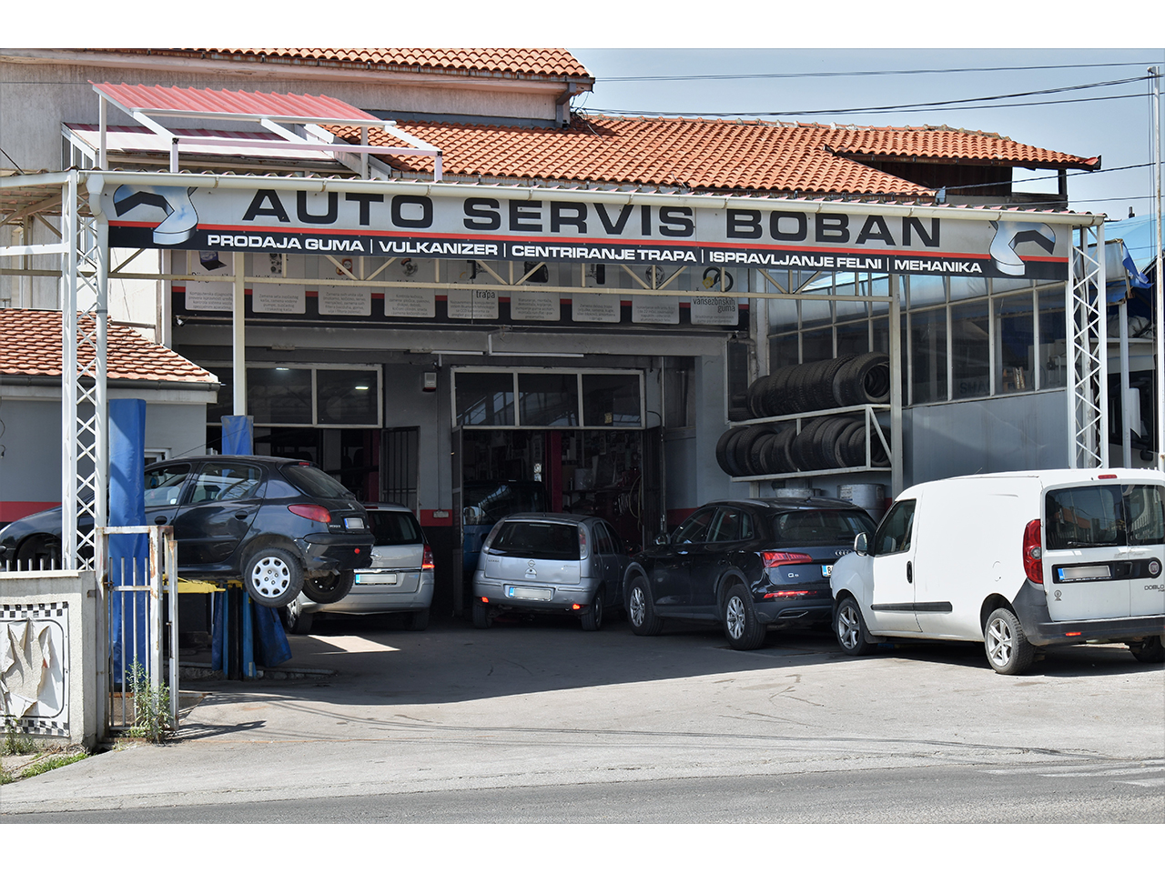 Slika 1 - AUTO SERVIS BOBAN Auto mehaničari Beograd
