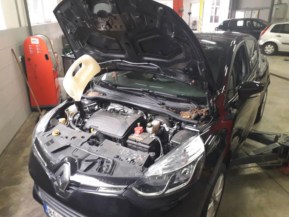 AUTO CENTAR MARKOVIC Replacement parts Beograd