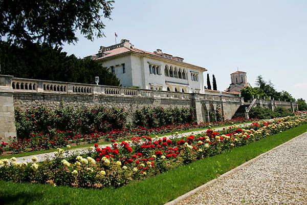 ROYAL PALACE OF FAMILY KARADJORDJEVIC The royal palaces Beograd