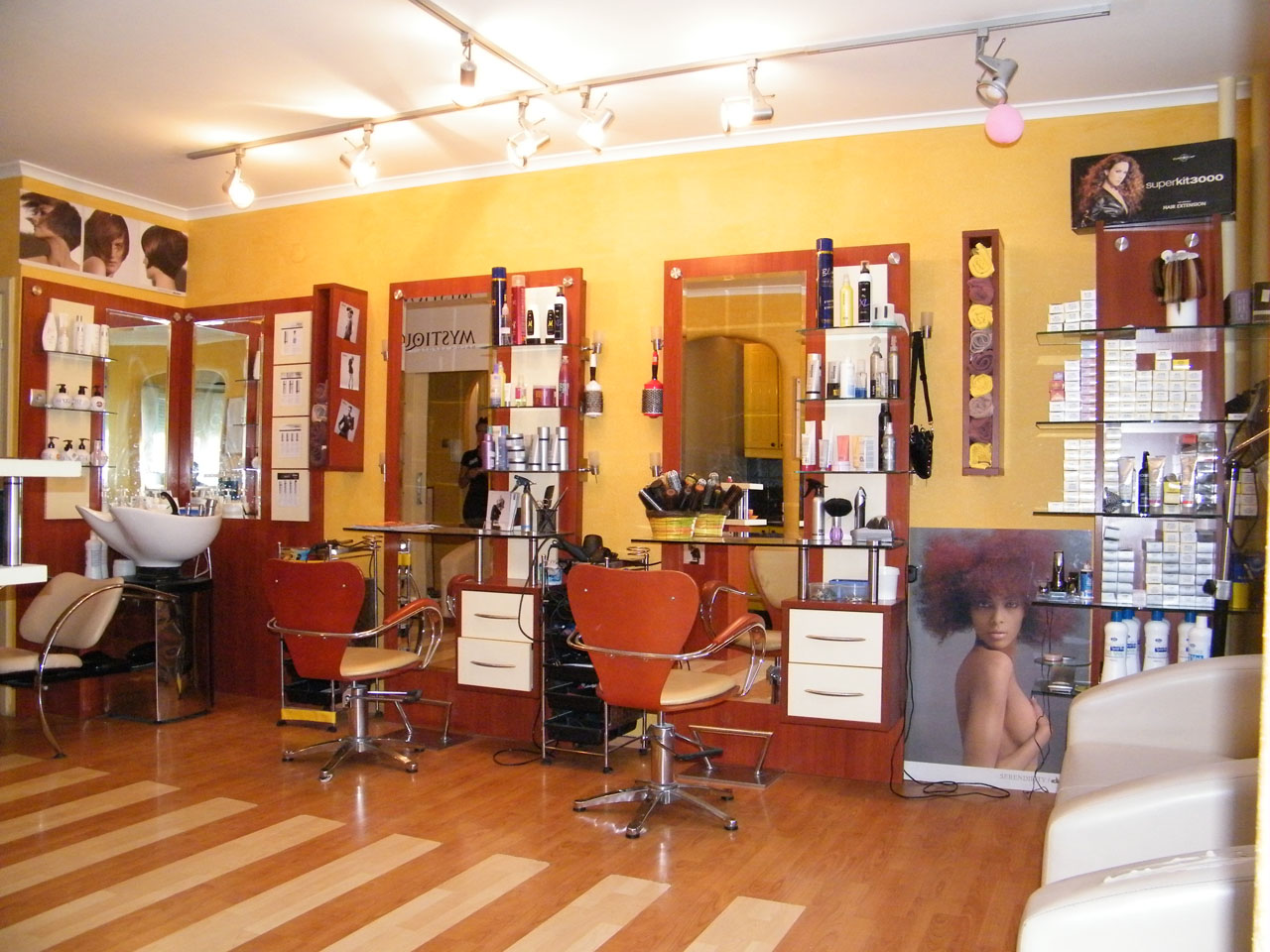 DVE MACE Hairdressers Beograd