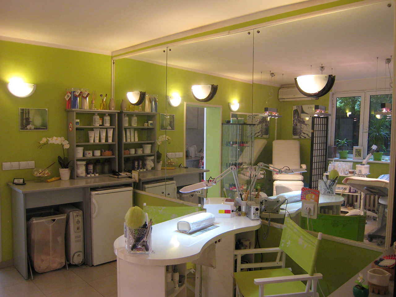 Photo 2 - MIMOZA COSMETIC Cosmetics salons Belgrade