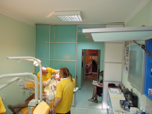 CHILDRENS DENTAL OFFICE DENT VAF Dental surgery Beograd