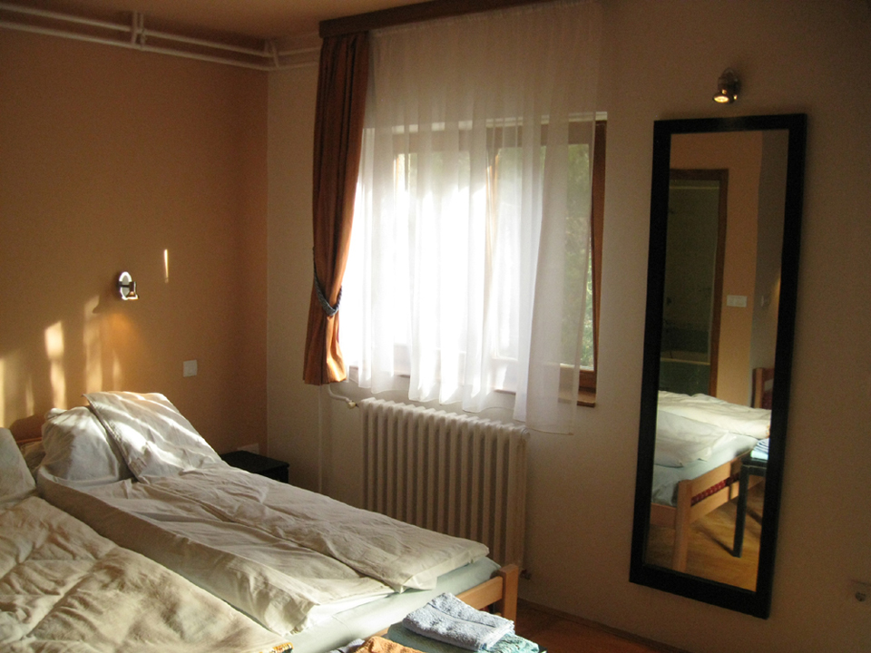 Slika 1 - GUEST HOUSE HOSTEL OASIS Hosteli Beograd
